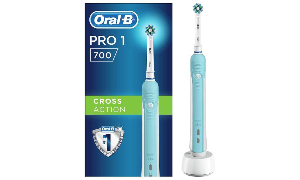 Cepillo de dientes eléctrico Oral-B Pro 1 de color turquesa